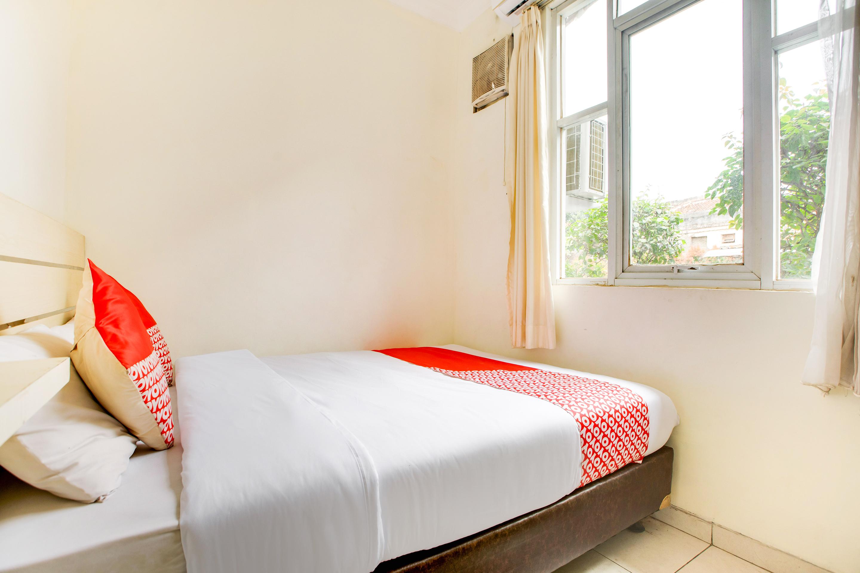 Reddoorz @ Hotel Arimbi Dewi Sartika Baru Bandung Exterior foto