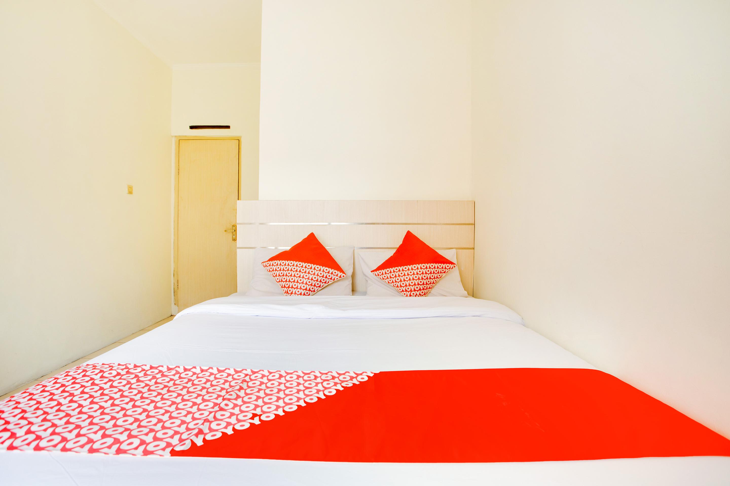 Reddoorz @ Hotel Arimbi Dewi Sartika Baru Bandung Exterior foto